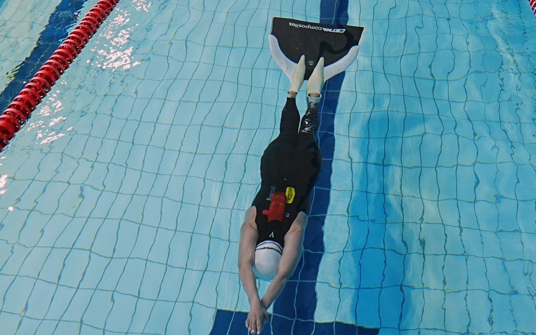 El llamativo buceo con monoaleta, protagonista de la última jornada del Campeonato Mundial de AIDA
