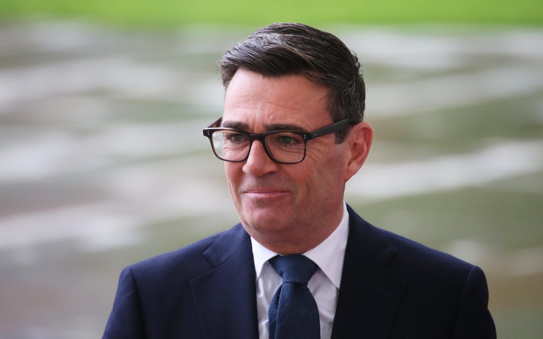 Revelan reuniones del primer ministro británico con el City